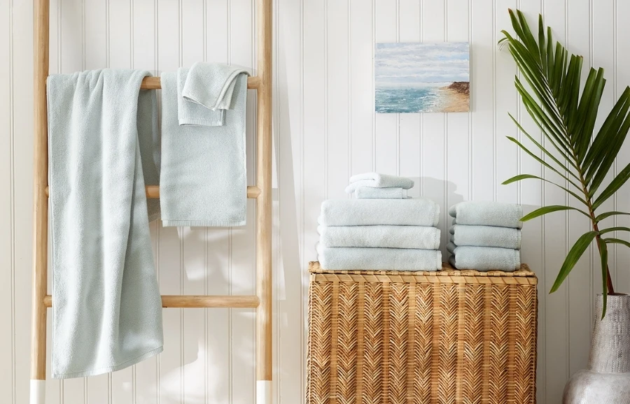 9 Easy Bathroom Decor Ideas to Refresh Your Space